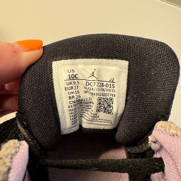 Jordan 1 Mid Houndstooth - Picture 11 of 11